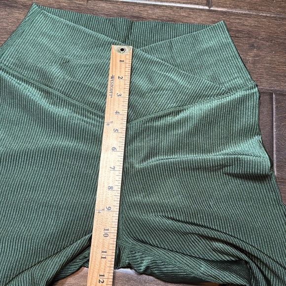 ❤️3/$30 Offline by Aerie Ribbed HiRise Leggings - Picture 7 of 9
